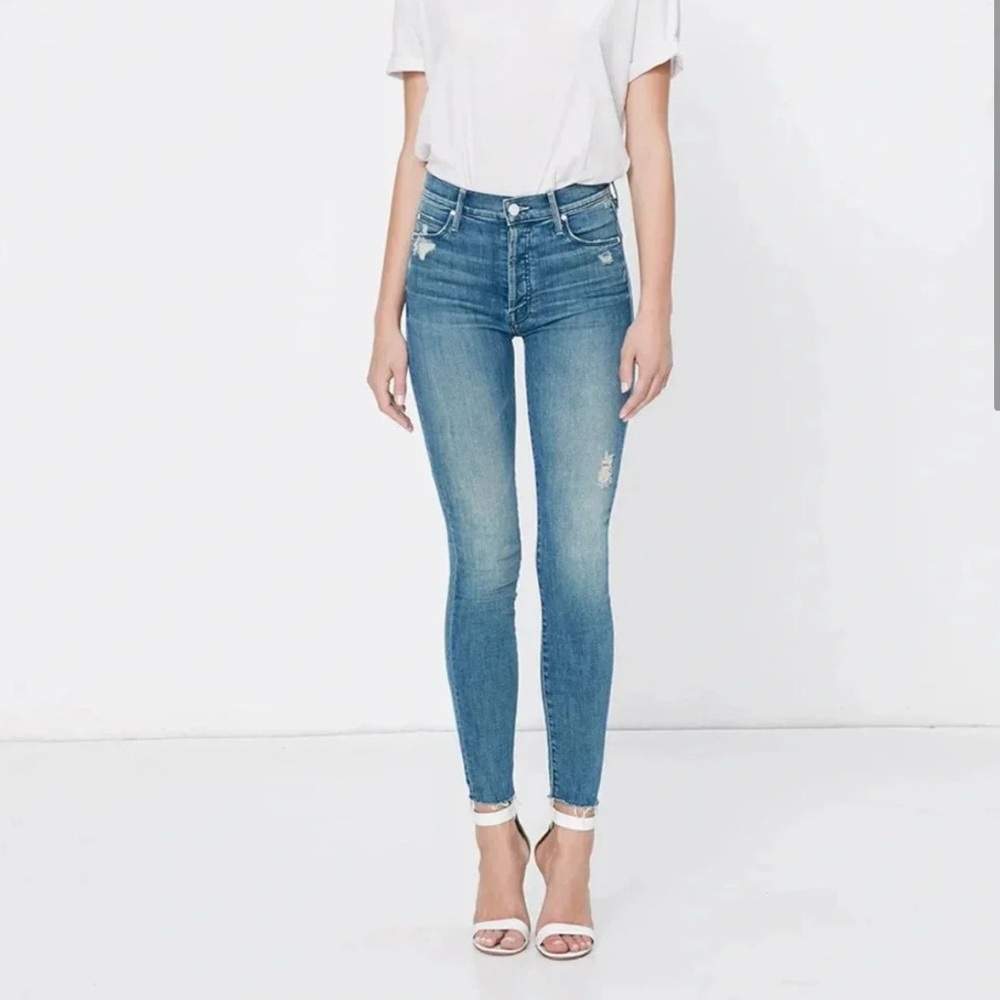 MOTHER The Stunner Ankle Fray Jeans